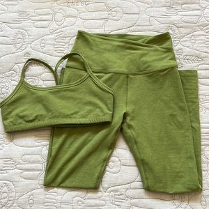 Beyond Yoga Green Sports Bra & Leggings Set
